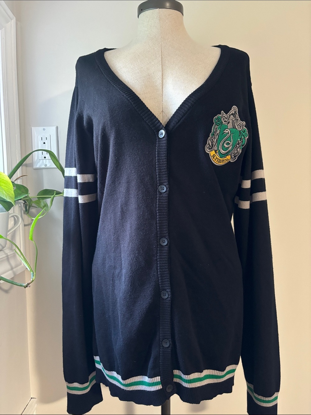 HARRY POTTER slytherin button up cardigan